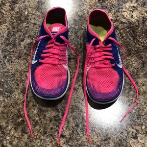 Nike Shoes - Nike running shoe Nike Shoes - Nike running shoe